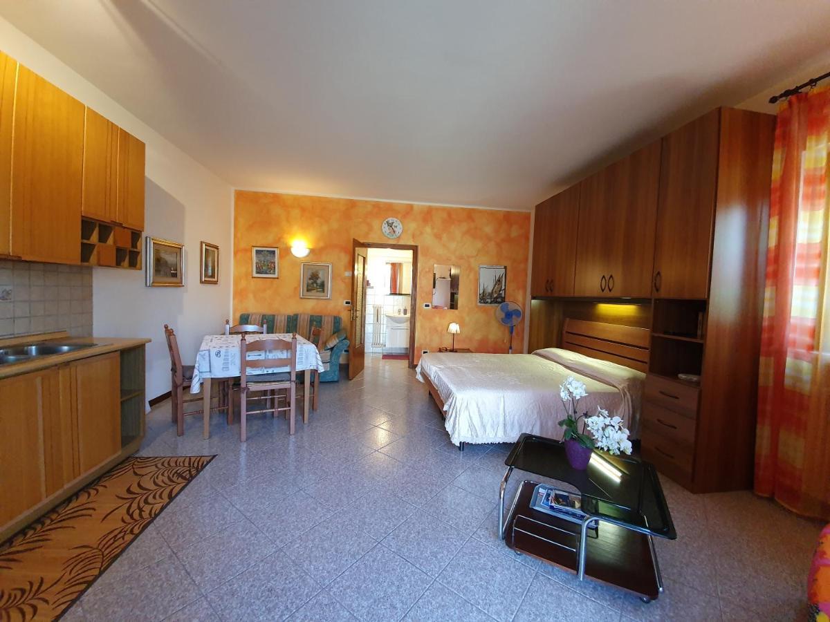 Casa Valenti Apartment Brenzone sul Garda Exterior photo
